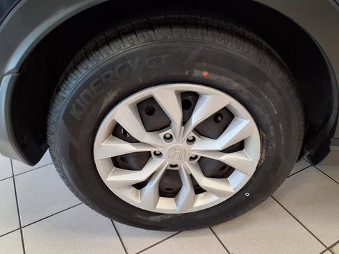 Used 2024 Honda CR-V LX image 8