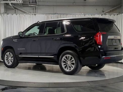 Used 2023 GMC Yukon SLT w/ SLT Luxury Package AWD/4WD image 8