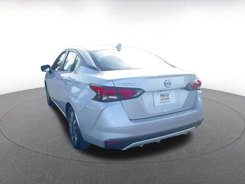 Used 2025 Nissan Versa SV FWD image 11