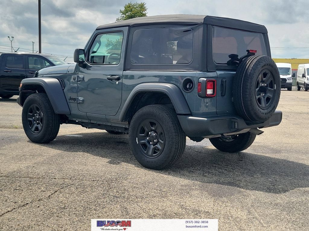 Used 2025 Jeep Wrangler Sport AWD/4WD image 3
