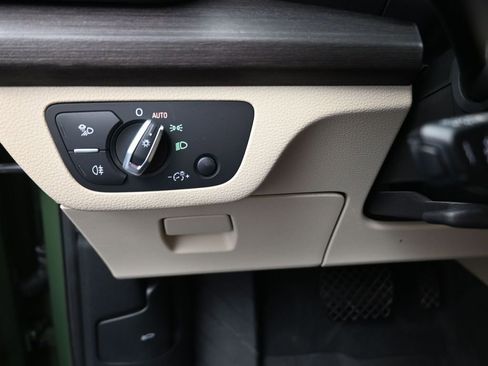 Used 2022 Audi Q5 2.0T Premium Plus image 11