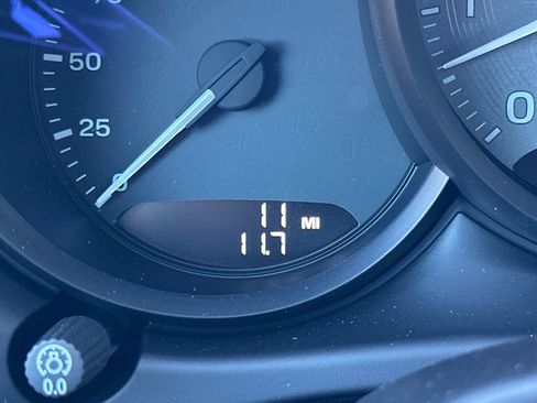 New 2026 Porsche Macan S image 33