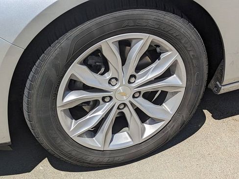 Used 2019 Chevrolet Malibu LT w/ Driver Confidence Package II FWD image 10