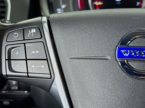 Used 2016 Volvo XC60 T5 Platinum w/ Protection Package image 13