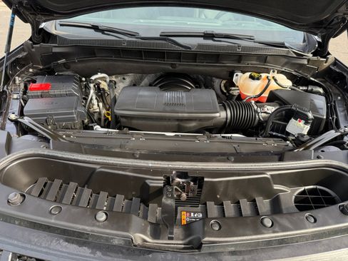 Used 2025 Chevrolet Tahoe Z71 w/ Comfort Package image 20