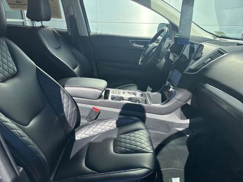 Certified 2024 Ford Edge Titanium image 33