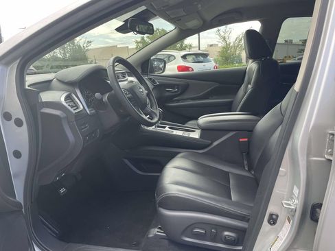 Used 2024 Nissan Murano SV AWD/4WD image 13