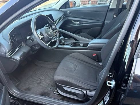 Certified 2023 Hyundai Elantra SEL w/ Convenience Package FWD image 7