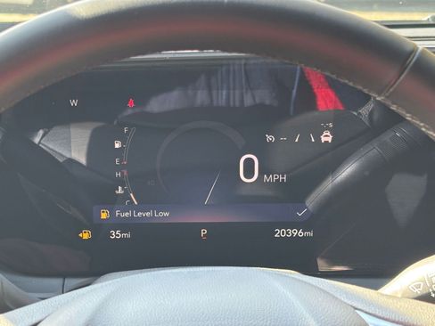 Used 2025 Buick Envista Sport Touring image 40