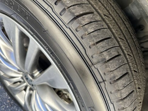 Used 2023 Toyota Highlander Platinum image 7