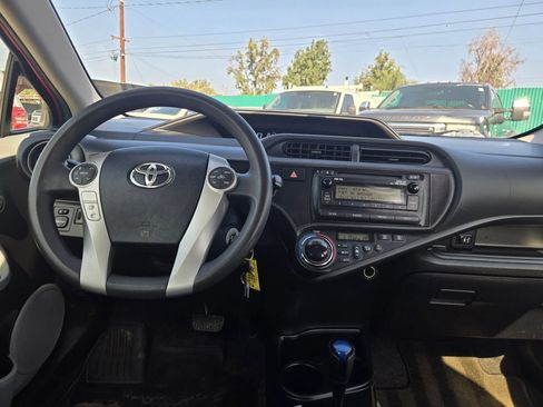 Used 2014 Toyota Prius C One image 19
