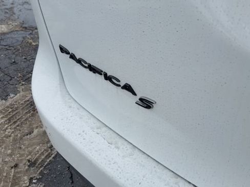 Used 2023 Chrysler Pacifica Touring-L w/ S Appearance Package image 30