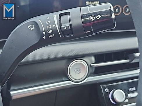 Used 2025 Hyundai Santa Cruz SE image 23