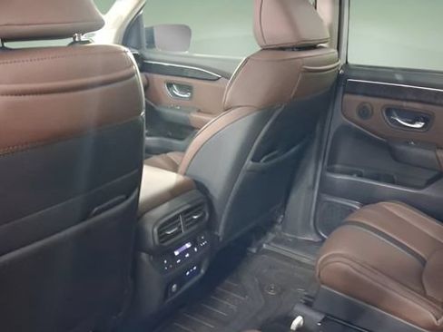 Used 2025 Honda Pilot Elite image 25