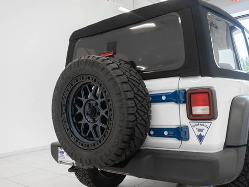 Used 2020 Jeep Wrangler Sport AWD/4WD image 21