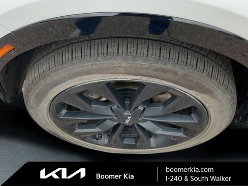 Certified 2022 Kia Sorento SX AWD/4WD image 9