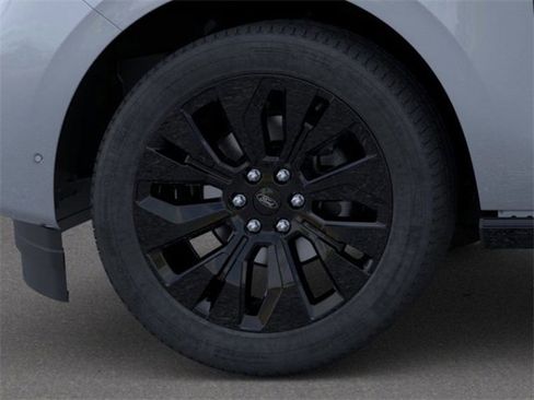 New 2025 Ford Expedition Max Platinum w/ Stealth Appearance Package image 19