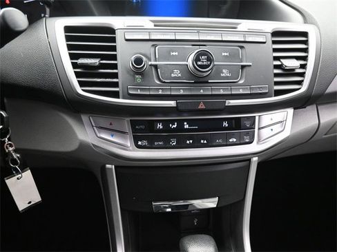 Used 2015 Honda Accord LX image 30