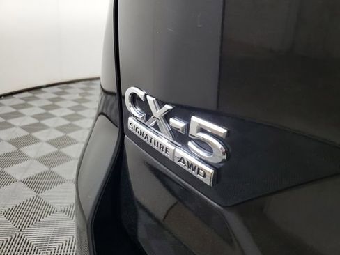 Used 2023 MAZDA CX-5 Signature image 8