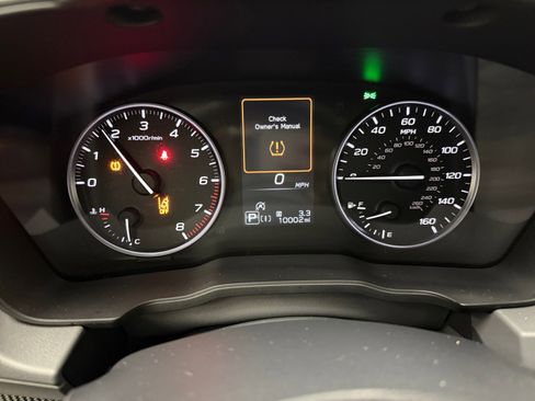 Used 2025 Subaru Crosstrek 2.0i Premium image 16