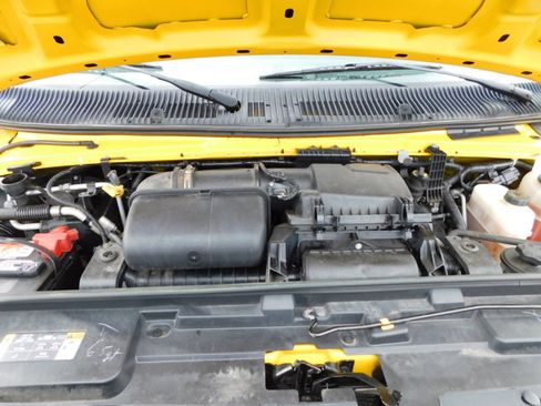 Used 2021 Ford E-350 and Econoline 350 Super Duty image 29