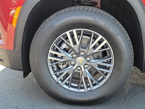 New 2026 Chevrolet Traverse LT image 24