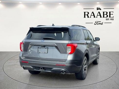 Used 2023 Ford Explorer XLT w/ Equipment Group 202A AWD/4WD image 11