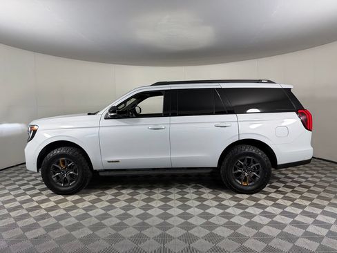 Used 2025 Ford Expedition Tremor AWD/4WD image 10