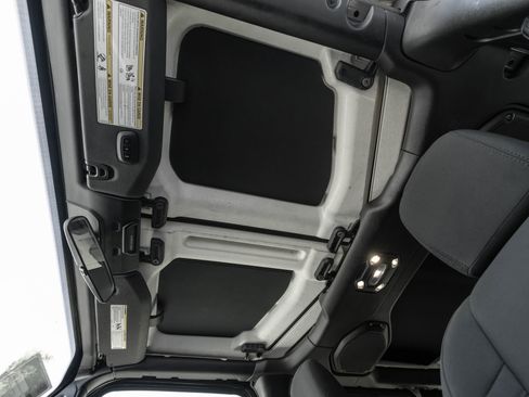 Used 2021 Jeep Wrangler Unlimited Sport image 22