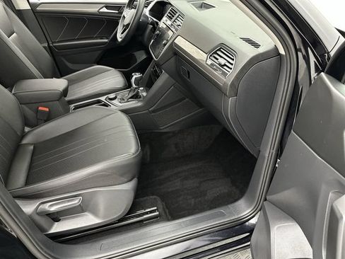 Certified 2023 Volkswagen Tiguan SE AWD/4WD image 24