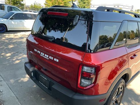 Used 2023 Ford Bronco Sport Outer Banks w/ Tech Package AWD/4WD image 8