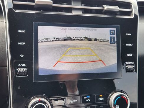 Used 2023 Hyundai Santa Cruz SEL w/ Activity Package FWD image 17