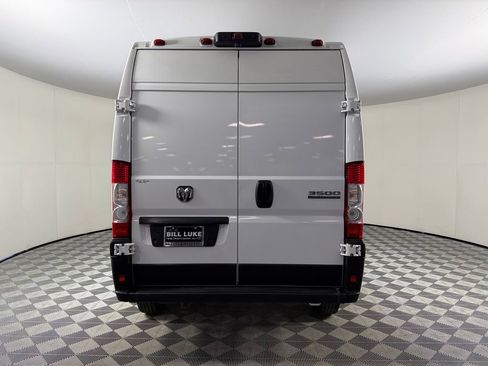 Used 2025 RAM ProMaster 3500 w/ Convenience Group FWD image 8
