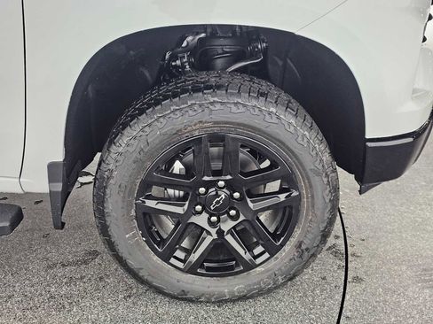 New 2026 Chevrolet Silverado 1500 LT Trail Boss w/ LT Trail Boss Premium Package image 9