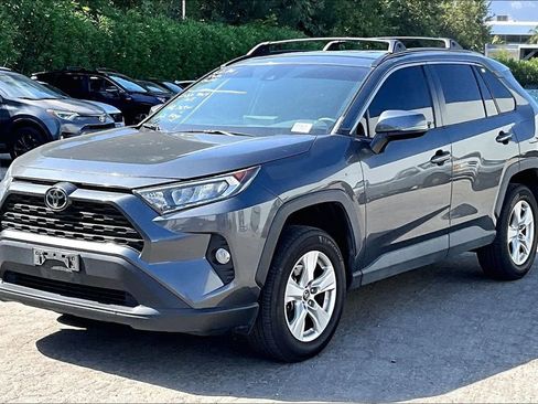 Used 2020 Toyota RAV4 XLE w/ Carpet Mat Package FWD image 3