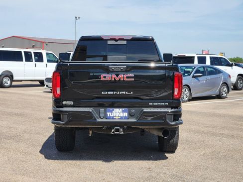 Used 2022 GMC Sierra 2500 Denali AWD/4WD image 6