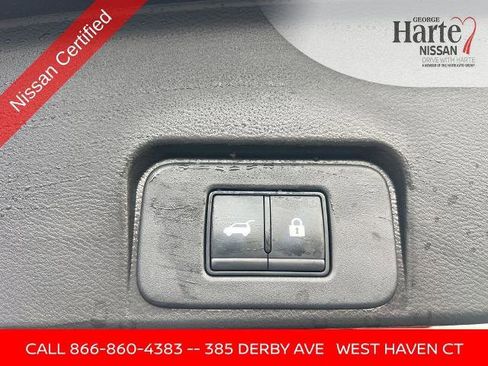 Certified 2023 Nissan Rogue SL w/ SL Premium Package image 28