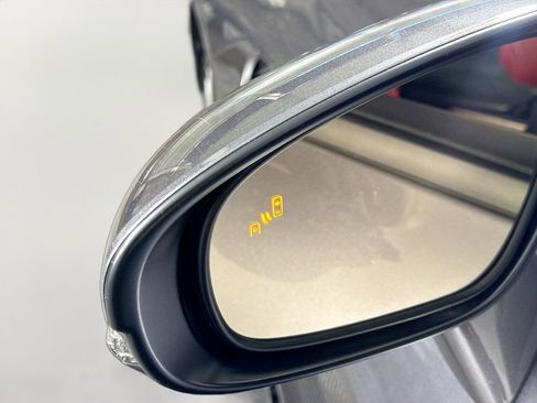 Used 2015 Lexus RC F F image 21