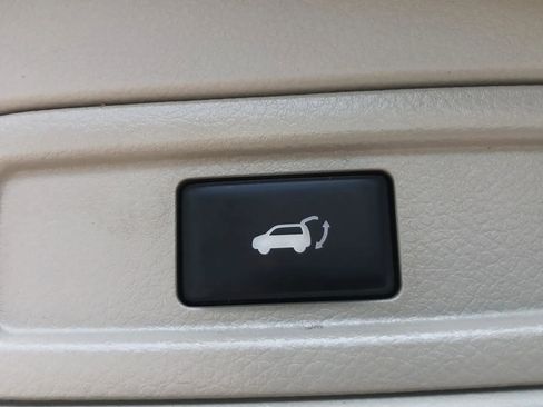 Used 2014 Nissan Murano SL w/ Navigation Package image 16