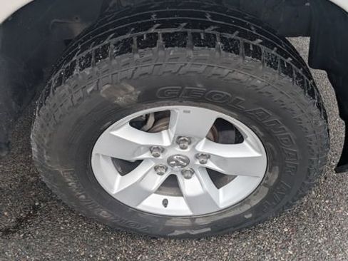 Used 2022 RAM 1500 Classic SLT w/ Protection Group AWD/4WD image 15