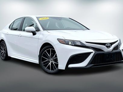 Used 2024 Toyota Camry SE
