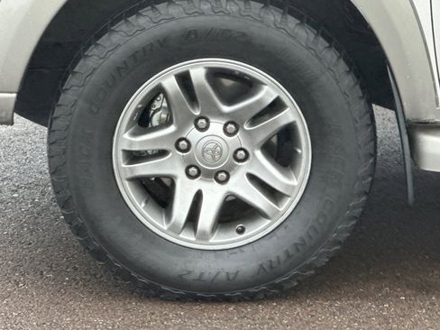 Used 2003 Toyota Sequoia SR5 image 24