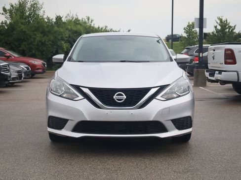 Used 2016 Nissan Sentra SV FWD image 3