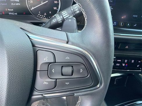 Used 2022 Buick Envision Essence w/ Technology Package I image 27