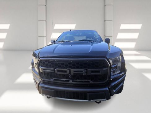 Used 2019 Ford F150 Raptor w/ Equipment Group 802A Luxury image 2