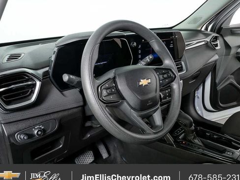 Certified 2025 Chevrolet TrailBlazer LT AWD/4WD image 4