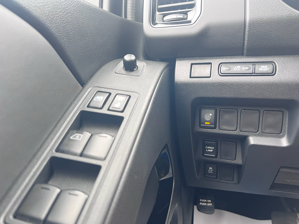 Used 2023 Nissan Frontier SV w/ Midnight Edition Package RWD image 18