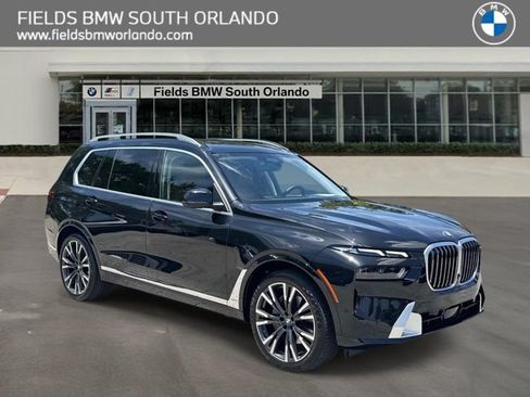 Used 2025 BMW X7 xDrive40i AWD/4WD image 1