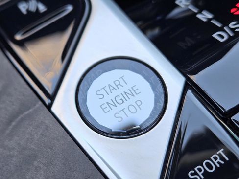 Used 2023 BMW X7 M60i w/ Executive Package image 14