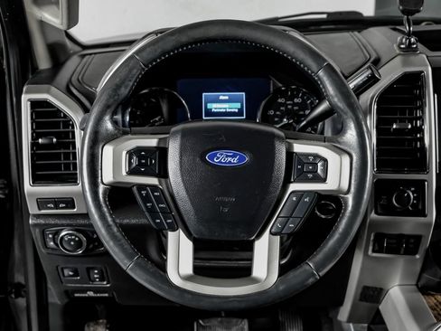 Used 2019 Ford F250 Lariat w/ Lariat Ultimate Package AWD/4WD image 16
